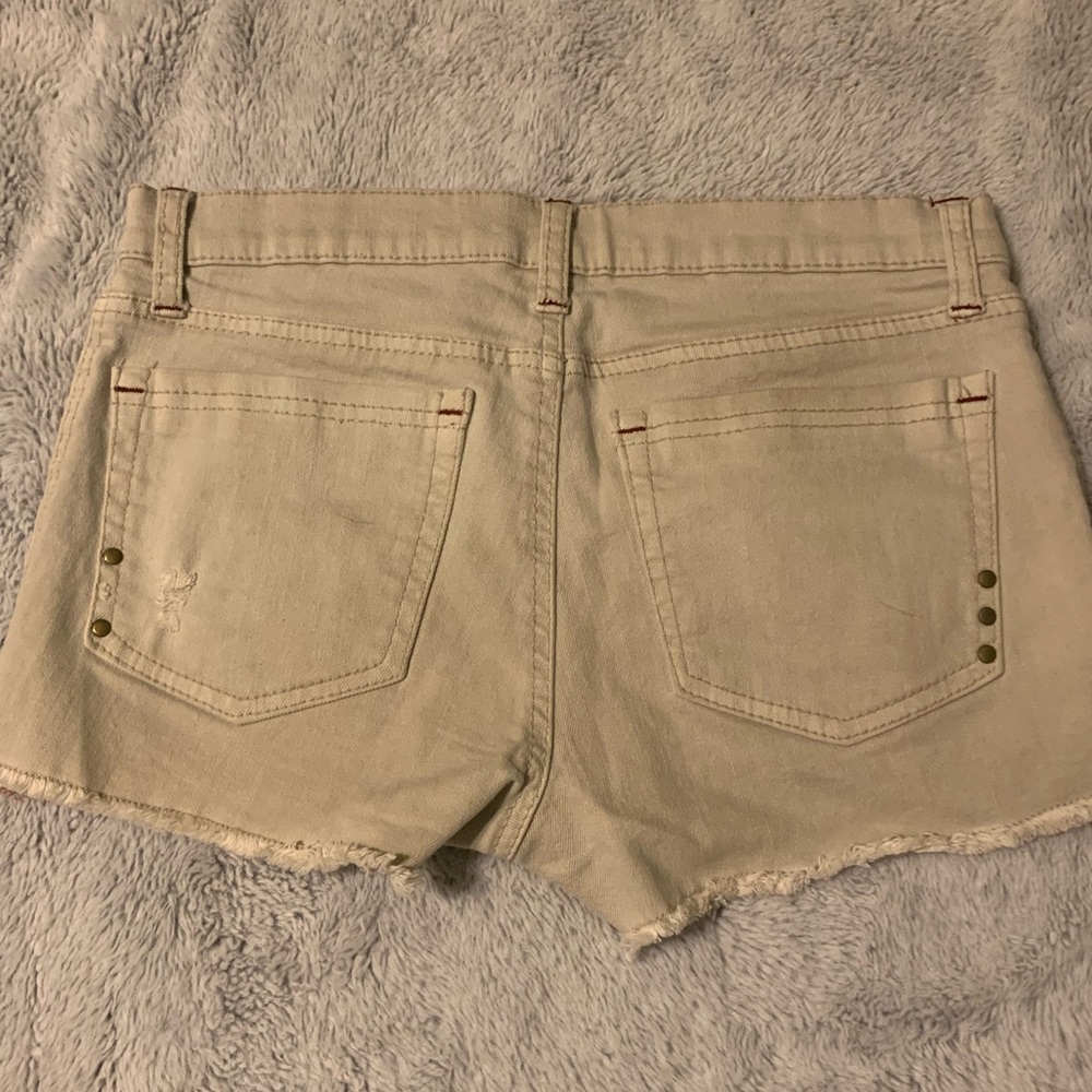 Khaki Aztec Pattern Shorts - Picture 2 of 5